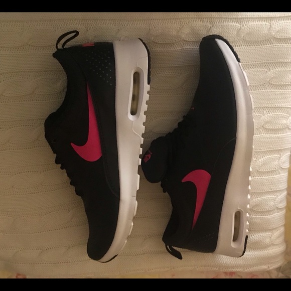 Nike Shoes - Nike Air Max Thea 7Y or 8.5 Women’s Black & Pink